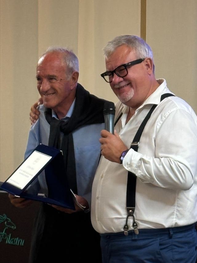 Fausto Farinelli premia Pietro Moro